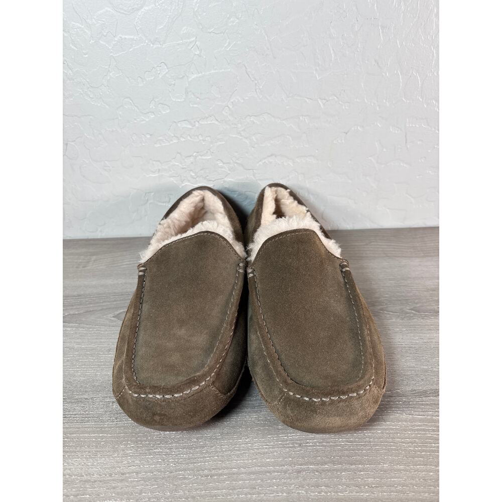 UGG Ascot Mens Slippers Loafer Size 9-9.5 Olive Suede Sheepskin Slip On - Picture 3 of 6